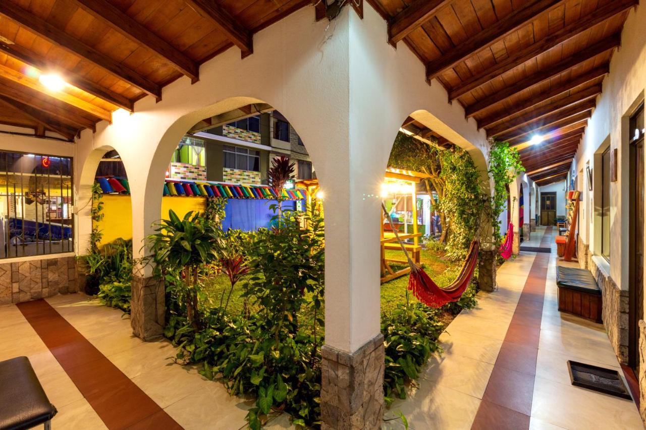 Santa Cruz Backpackers Hostal バーニョス エクステリア 写真