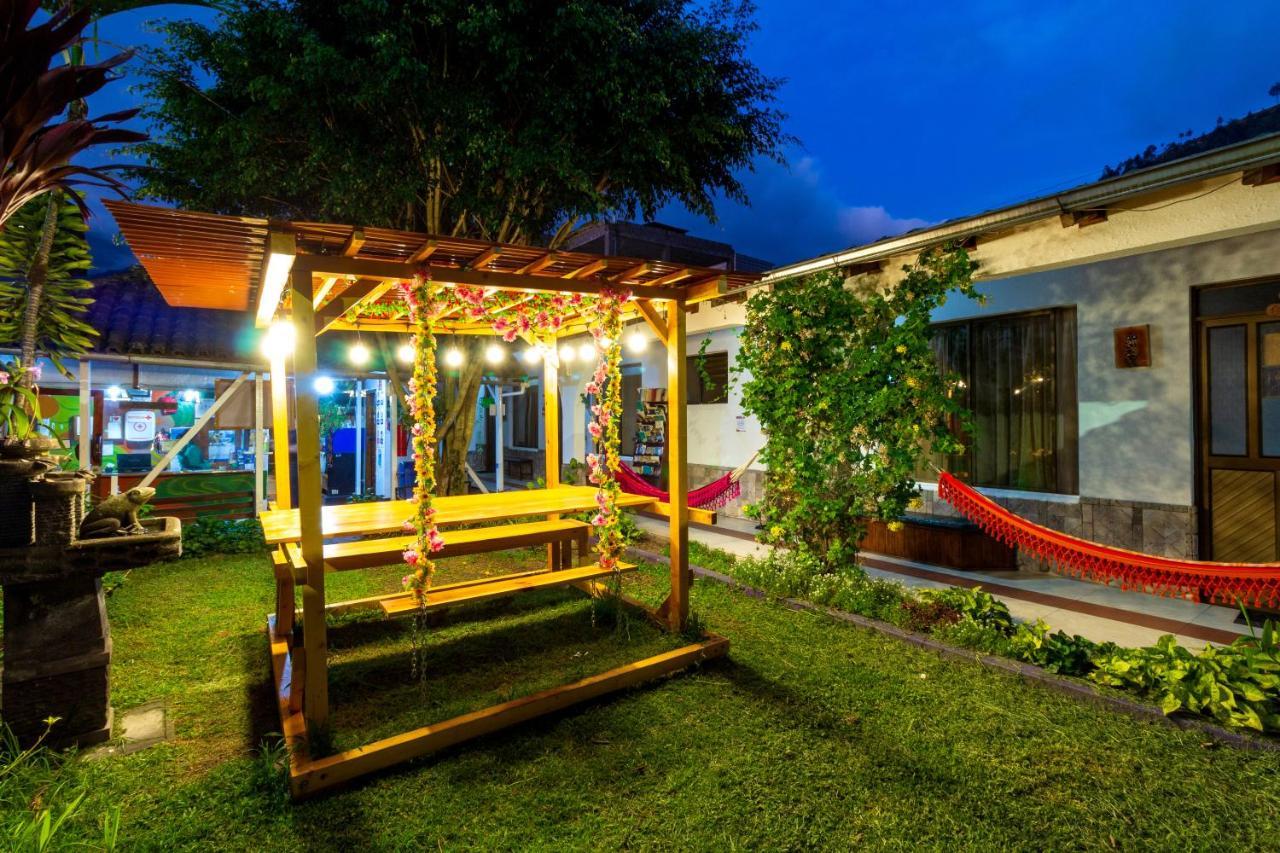 Santa Cruz Backpackers Hostal バーニョス エクステリア 写真