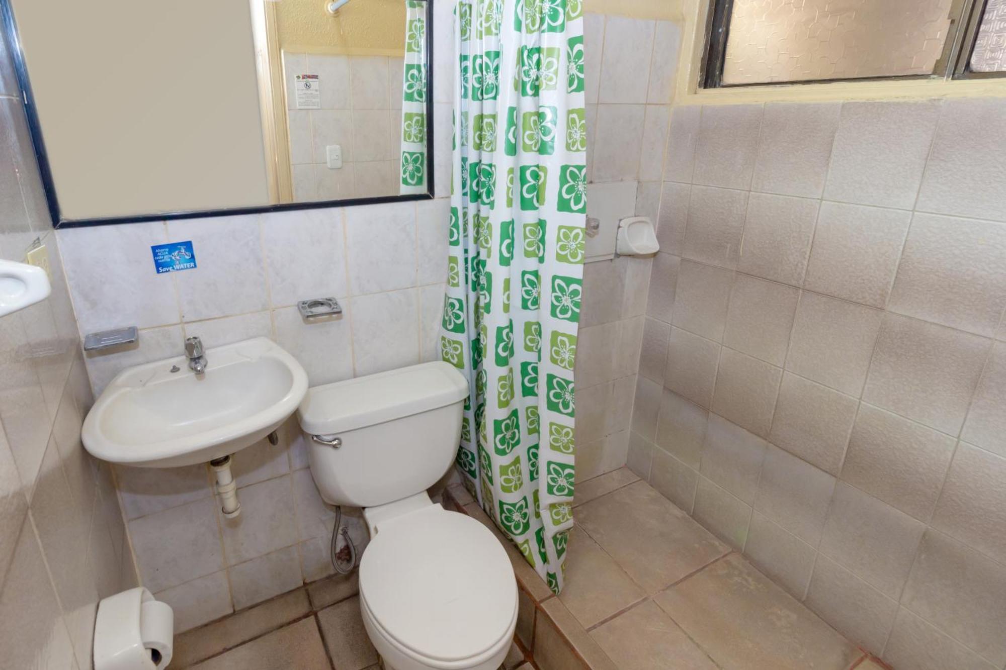 Santa Cruz Backpackers Hostal バーニョス エクステリア 写真