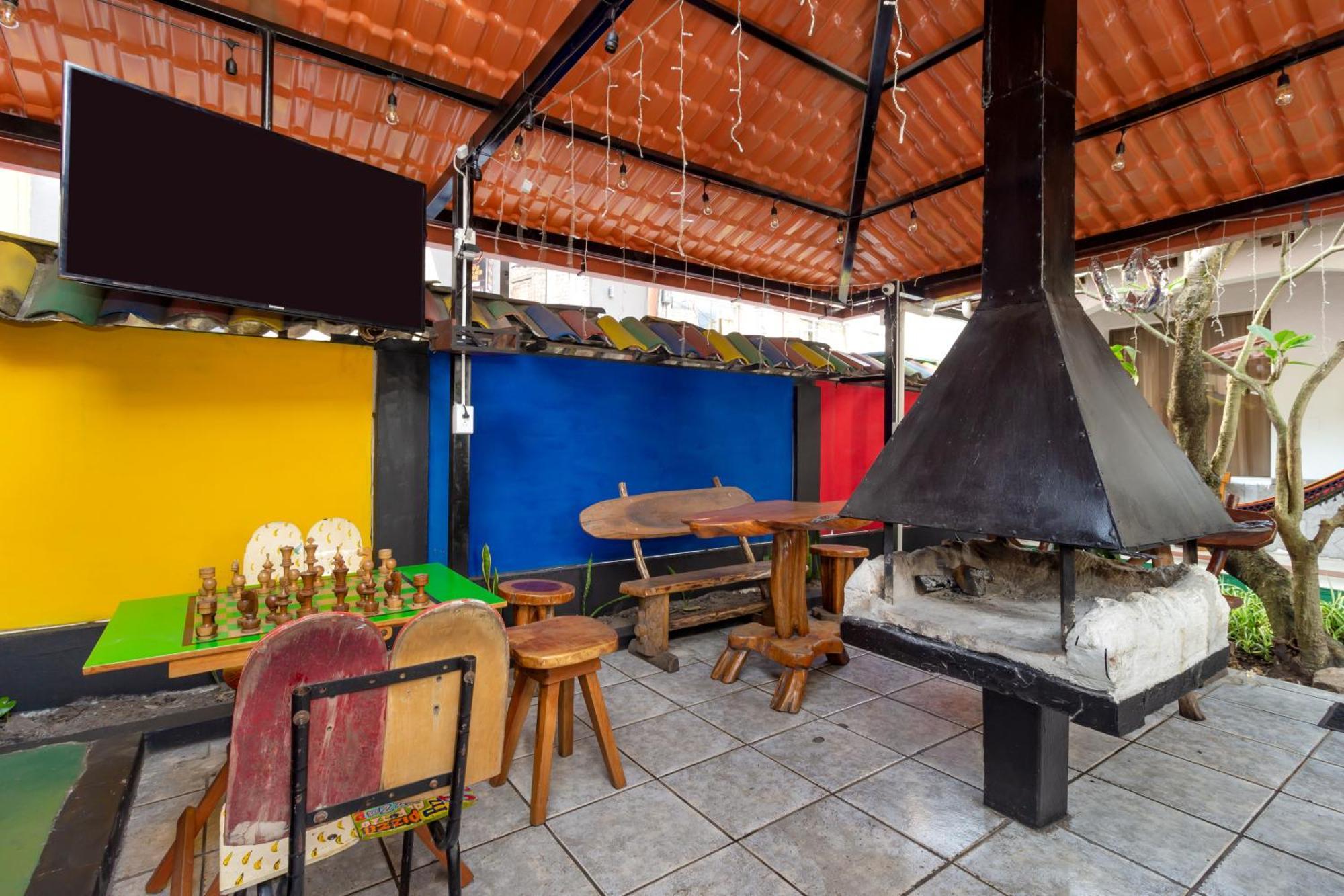Santa Cruz Backpackers Hostal バーニョス エクステリア 写真