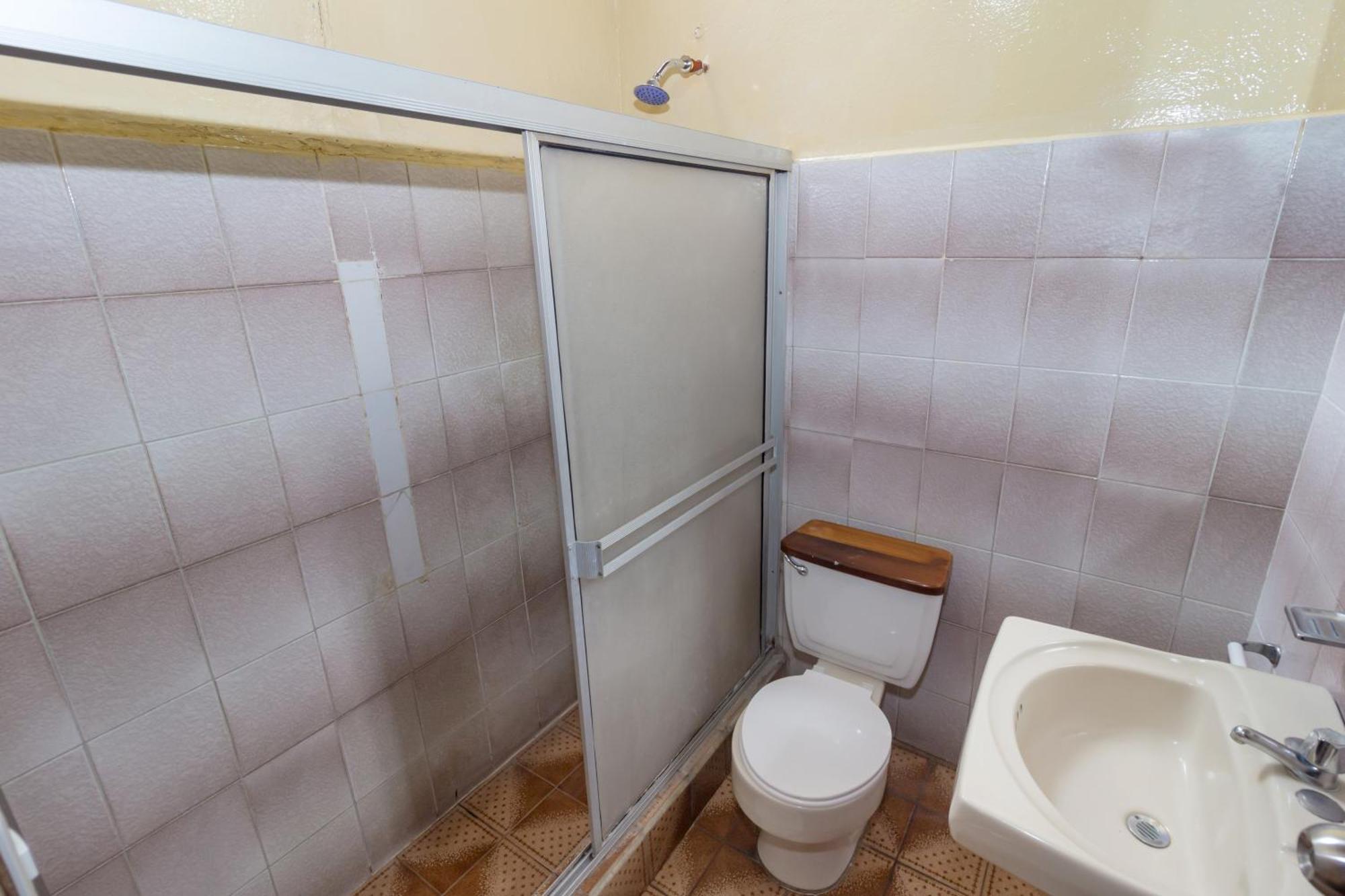 Santa Cruz Backpackers Hostal バーニョス エクステリア 写真